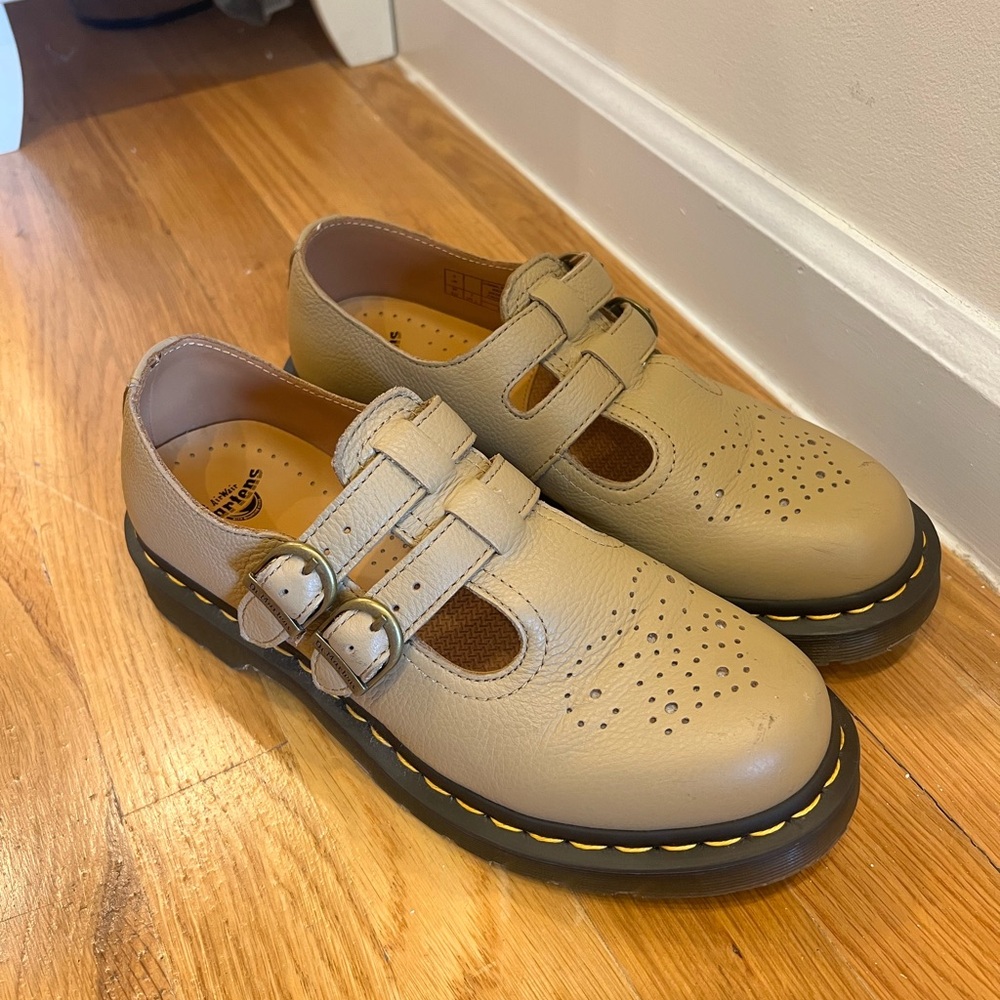 Dr. Martens 8065 Smooth Leather Mary Jane Shoes in Tan